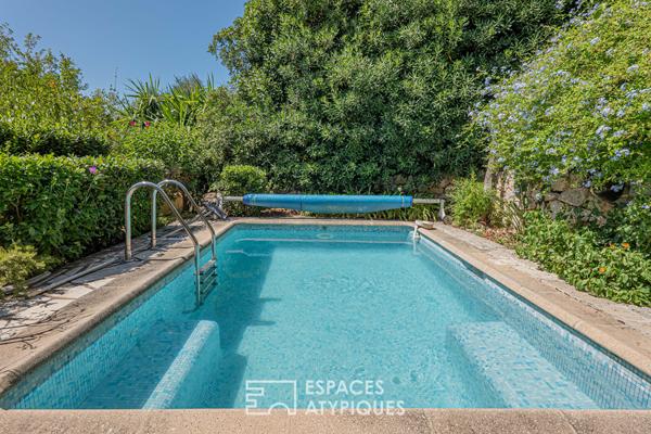 Maison d’architecte vue mer et deux piscines