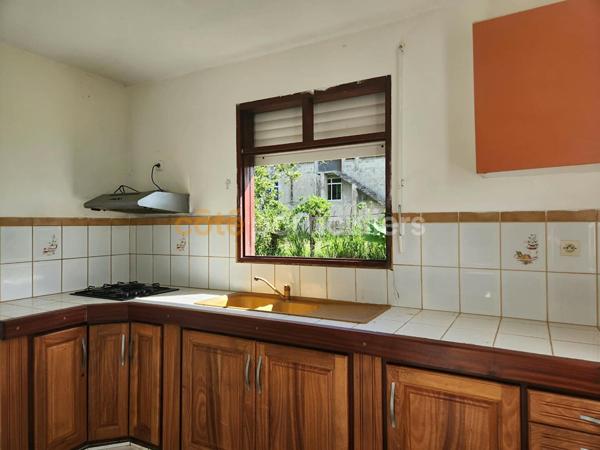 Location
                Maison68 m² - 3 Pièces -
                    Sainte-Rose (97115)