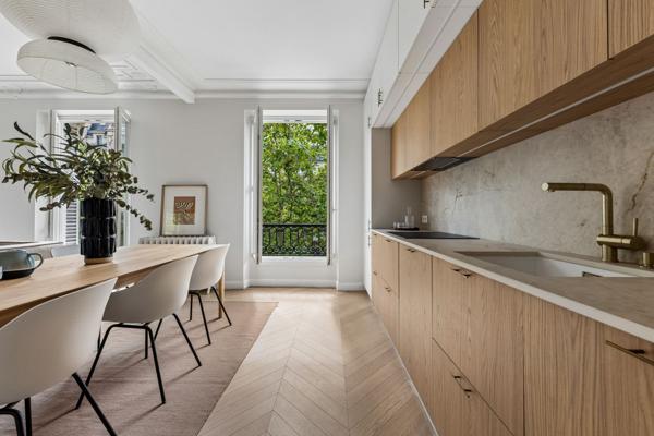 Vente Appartement de luxe Paris 7 6 Pièces 126 m²