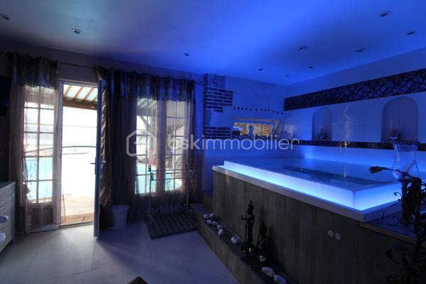 Propriete de 1 100 m²