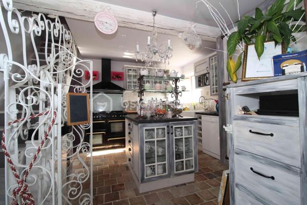 Propriete de 1 100 m²