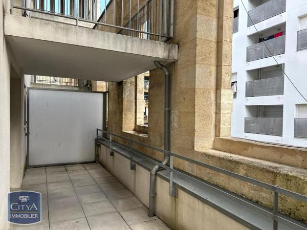 Appartement à louer 2 pièces 45.3m² Bordeaux (33300)