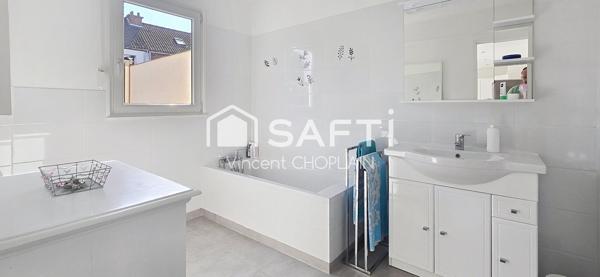 Semi individuel, 168 m² de surface utile, 4 chambres, garage, attelier indépendant