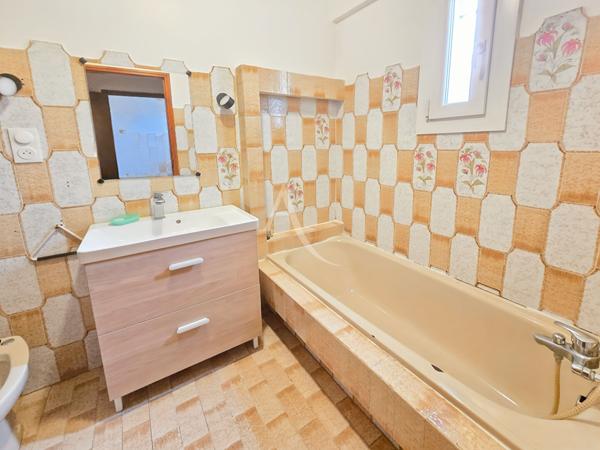 Exclusivité Rare à la vente Villa 160 m², deux logements, grand terrain et terrasse Allauch 13190