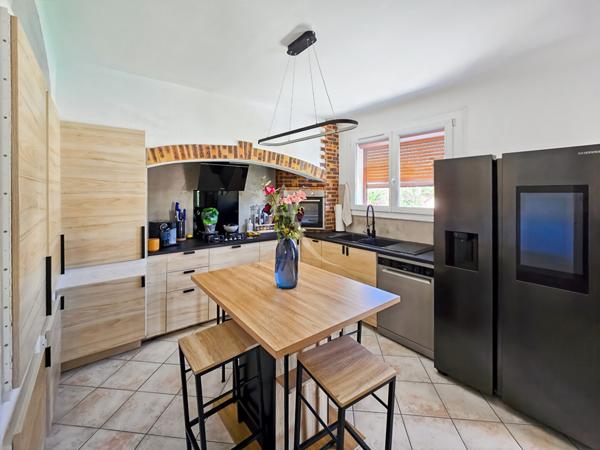 Exclusivité Rare à la vente Villa 160 m², deux logements, grand terrain et terrasse Allauch 13190