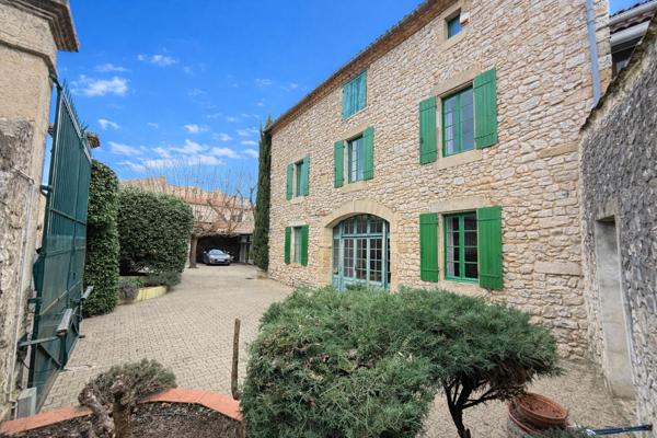 Maison 9 pièce(s) 294.09 m2