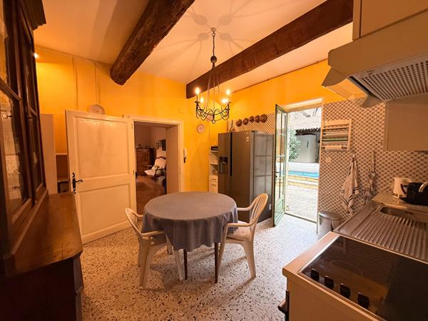 Maison 9 pièce(s) 294.09 m2