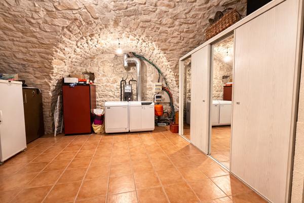 Maison 9 pièce(s) 294.09 m2