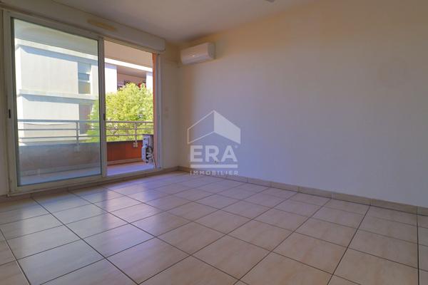 Appartement  A vendre Marseille 13010 - type 3 - secteur Menpenti - terrasse - extérieur