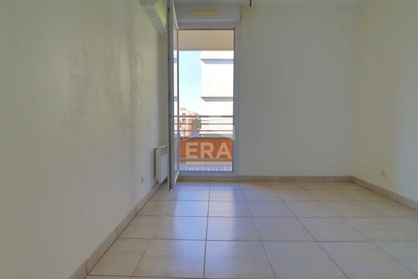 Appartement  A vendre Marseille 13010 - type 3 - secteur Menpenti - terrasse - extérieur