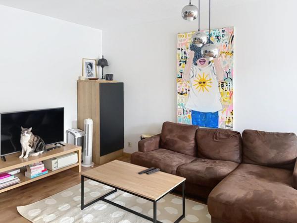 Opportunité T3 de 70m2 aux Chartrons