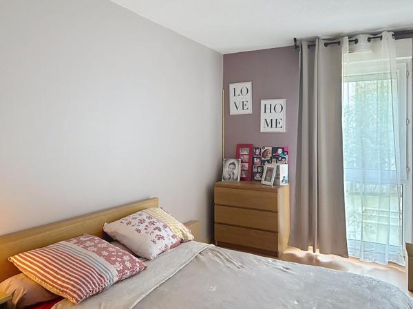 Opportunité T3 de 70m2 aux Chartrons