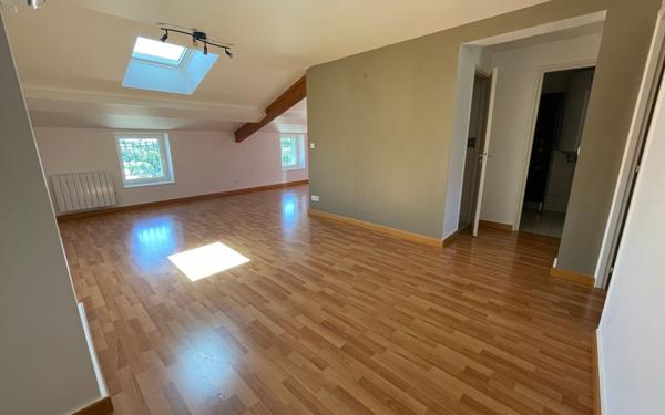 Appartement à louer    3 pièces • 62 m2 Mornant