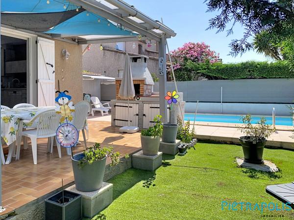 AGDE : Sur une parcelle de 352 m² maison de plain-pied, piscine