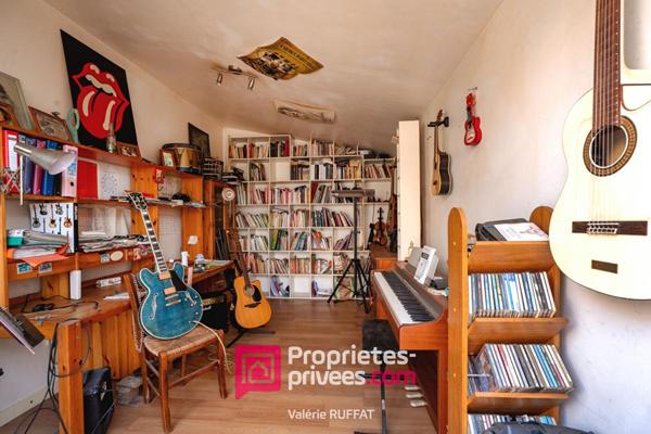 Maison  familiale Saint Jory 8 pièce(s) 190 m2 avec grand jardin et piscine