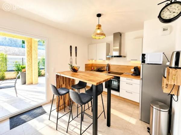PROCHE DE CERVIONE – CHARMANT T2 MEUBLÉ AVEC JARDIN PRIVATIF ET TERRASSE