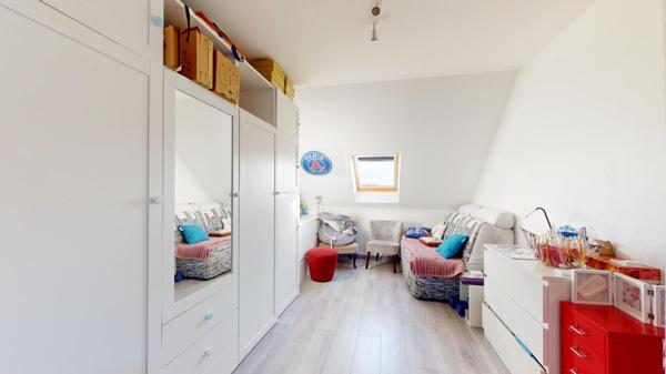 EXCLUSIVITE Vente Maison La Ville Du Bois 7 pièces 132 m2 - 625 m² terrain - garage - piscine - jacuzzi