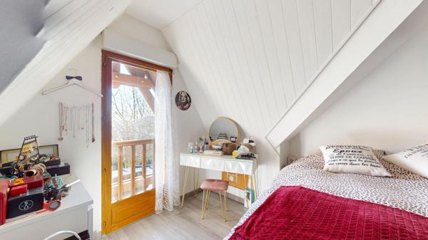 EXCLUSIVITE Vente Maison La Ville Du Bois 7 pièces 132 m2 - 625 m² terrain - garage - piscine - jacuzzi