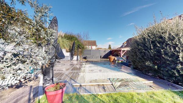 EXCLUSIVITE Vente Maison La Ville Du Bois 7 pièces 132 m2 - 625 m² terrain - garage - piscine - jacuzzi