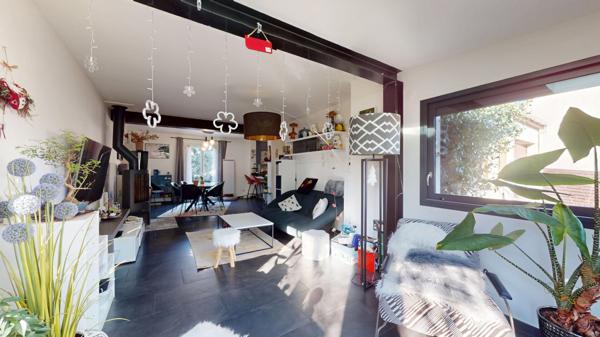 EXCLUSIVITE Vente Maison La Ville Du Bois 7 pièces 132 m2 - 625 m² terrain - garage - piscine - jacuzzi