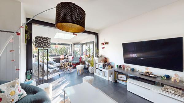 EXCLUSIVITE Vente Maison La Ville Du Bois 7 pièces 132 m2 - 625 m² terrain - garage - piscine - jacuzzi