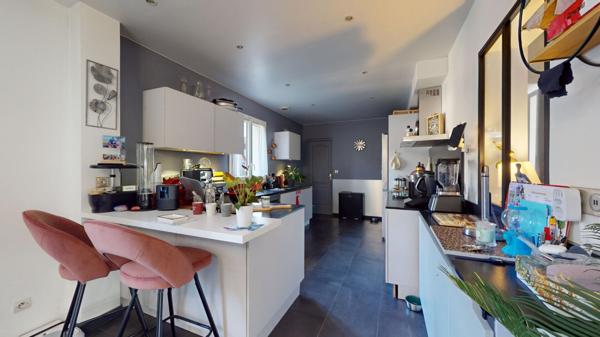 EXCLUSIVITE Vente Maison La Ville Du Bois 7 pièces 132 m2 - 625 m² terrain - garage - piscine - jacuzzi