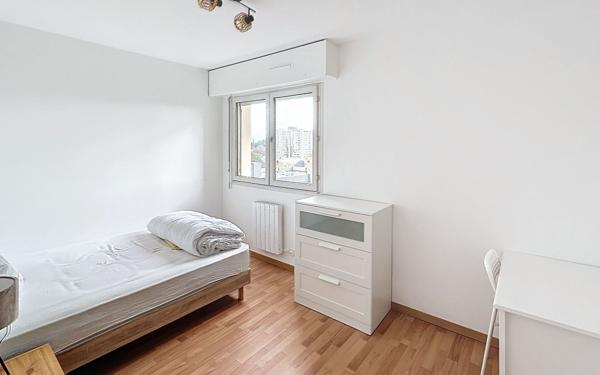 Appartement à louer    5 pièces •  Pau