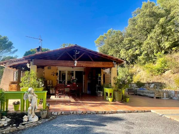 Maison  garage et studio avec Piscine,