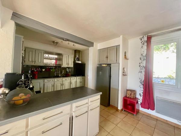 Maison  garage et studio avec Piscine,