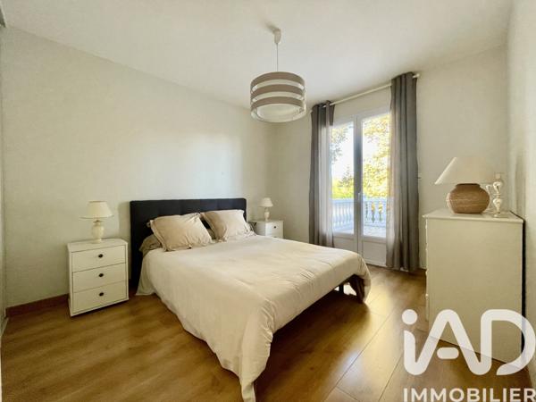 Maison à vendre 9 pièces 246 m² La Tour-de-Salvagny
