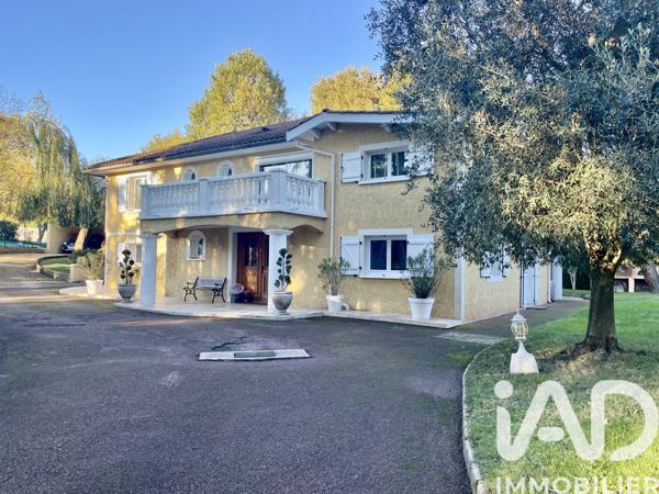 Maison à vendre 9 pièces 246 m² La Tour-de-Salvagny