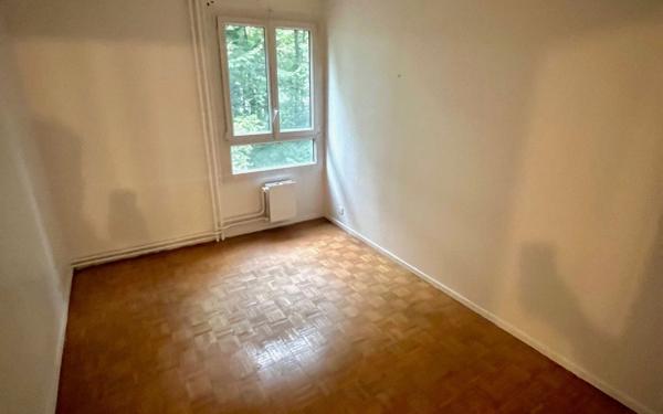 Appartement à vendre    4 pièces • 77,13 m2 Champs-sur-Marne