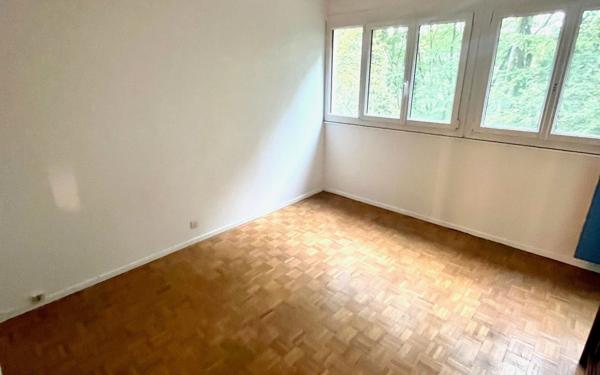Appartement à vendre    4 pièces • 77,13 m2 Champs-sur-Marne