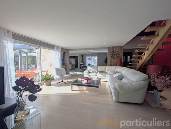 Vente Maison239 m² - 6 Pièces - LUC LA PRIMAUBE (12450)