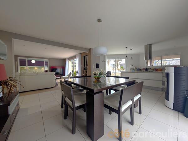 Vente Maison239 m² - 6 Pièces - LUC LA PRIMAUBE (12450)