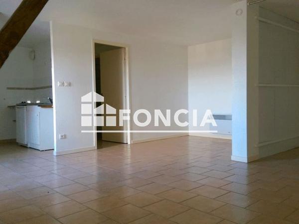 Location Studio 37.7 m² - 4 RUE DE LA CONGREGATION Laon 02000