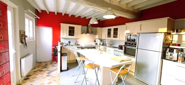 PROCHE CHARTRES : Vallée de l'Eure - Longère pleine de charme en Vallée de l'Eure