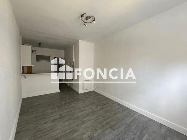 Location Studio 26.4 m² - 31 COURS ARISTIDE BRIAND Bordeaux 33000