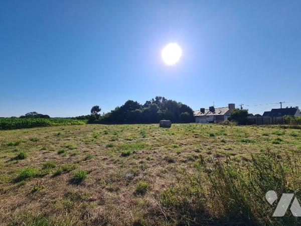 Terrain à Vendre à Lannebert (22290) en Côtes-d'Armor (22)

Nous vous présentons un terrain à...