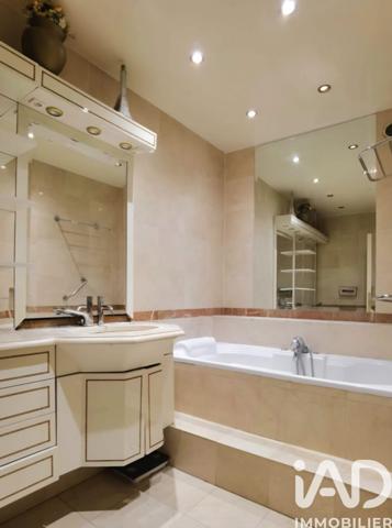 Appartement à vendre 3 pièces 88 m² Courbevoie