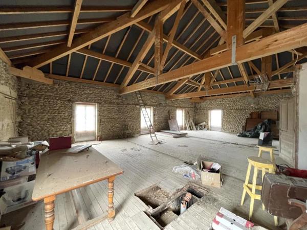 Maison à vendre à Hauterives (26390)