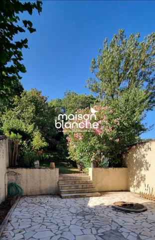 Vieux Lormont, Maison de ville avec jardin