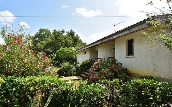 Maison à vendre    5 pièces •  Hagetmau