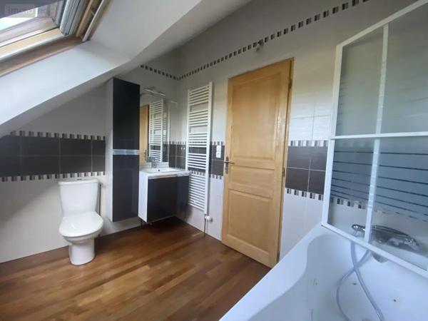 Location - Maison Orvault 44700 7 pièces 153 m 2
