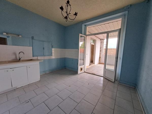 OPPORTUNITE EXCEPTIONNELLE A VESOUL, ensemble immobilier de 700 m² de surface totale !