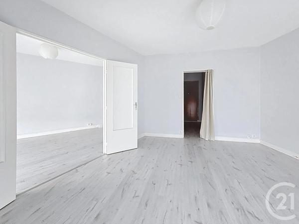 Appartement à vendre  3 pièces - 62,36 m 2   TROYES  - 10