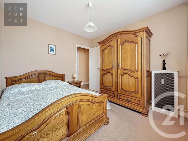 Appartement à vendre  3 pièces - 62,36 m 2   TROYES  - 10