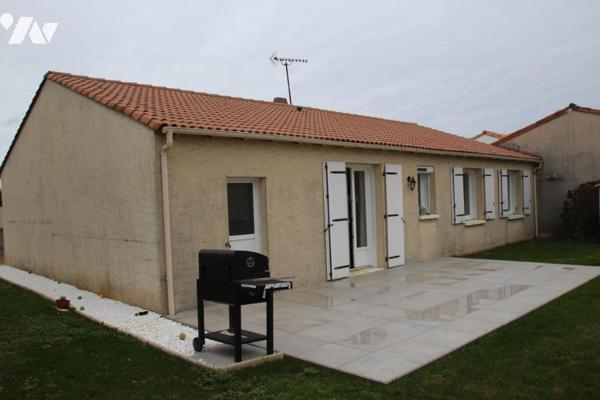 CHAURAY, SECTEUR STADE DE FOOT DANS UN IMPASSE AU CALME, BEAU PAVILLON TYPE 4 PLAIN PIED