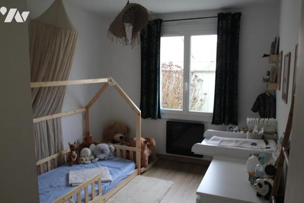 CHAURAY, SECTEUR STADE DE FOOT DANS UN IMPASSE AU CALME, BEAU PAVILLON TYPE 4 PLAIN PIED