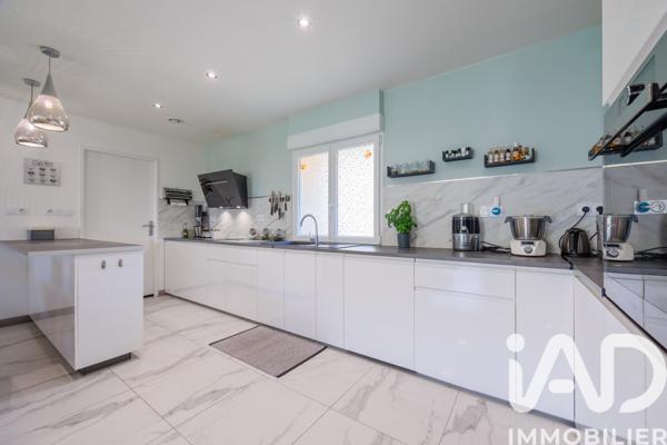 Location appartement 5 pièces 176 m² Mions